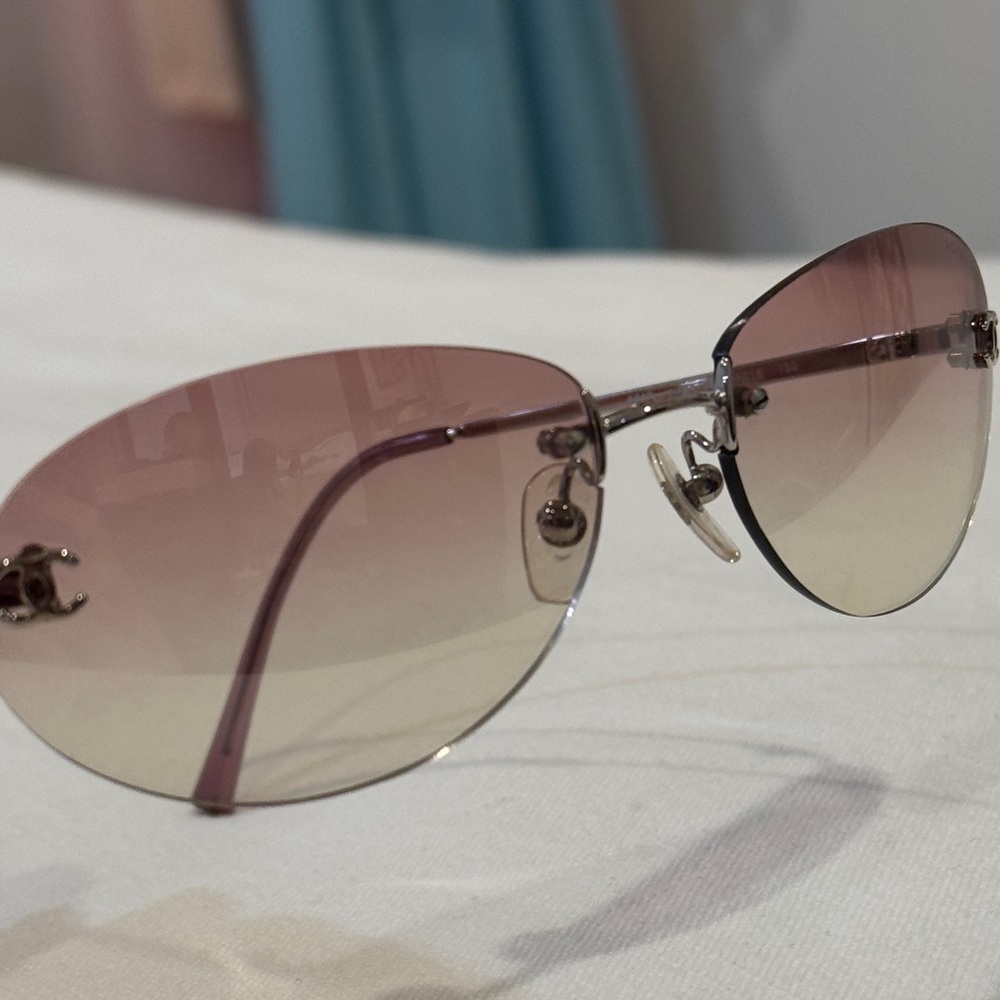 CHANEL Pink Sunglasses
